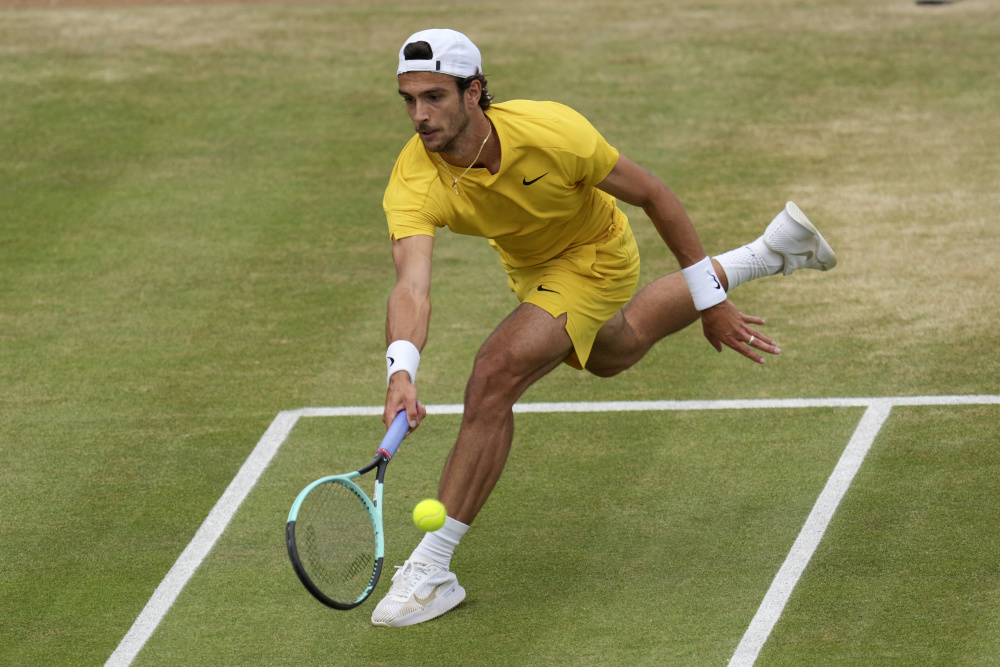 兼顾防守和 兼顾防守和